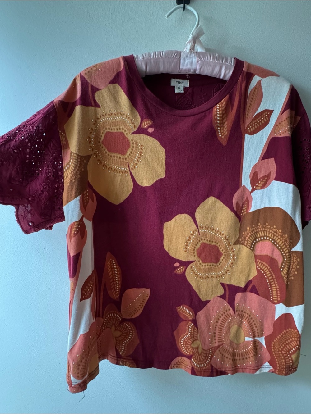 TINY by Anthropologie sweet bright floral casual cotton blouse